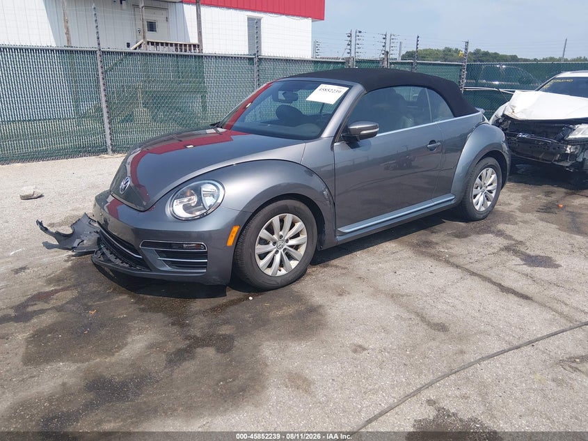 2019 VOLKSWAGEN BEETLE auction photo 2