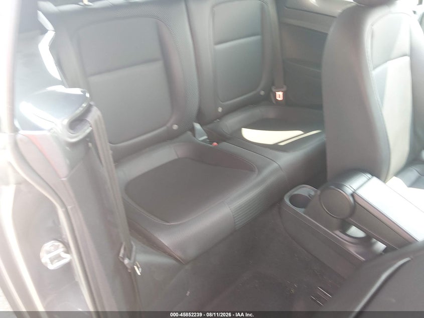 2019 VOLKSWAGEN BEETLE auction photo 8