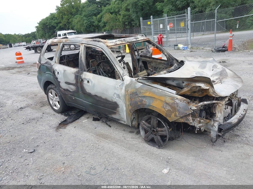 2010 SUBARU FORESTER auction photo 1
