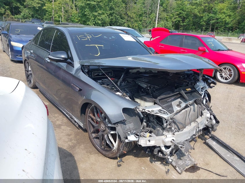 MERCEDES-BENZ AMG E 63 - zdjęcie 1