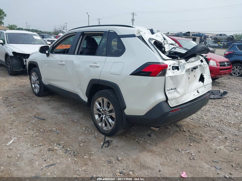 2022 TOYOTA RAV4 auction photo 3