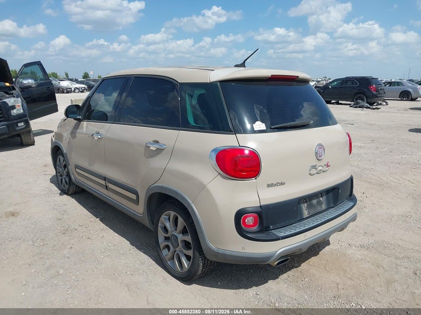 2014 FIAT 500L auction photo 3