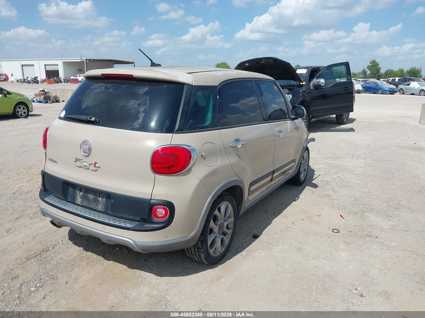 2014 FIAT 500L auction photo 4