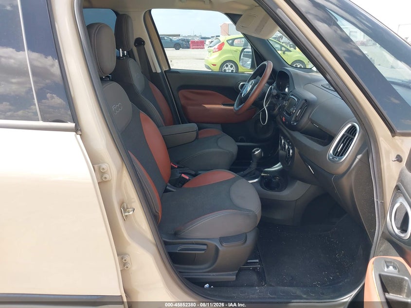 2014 FIAT 500L auction photo 5