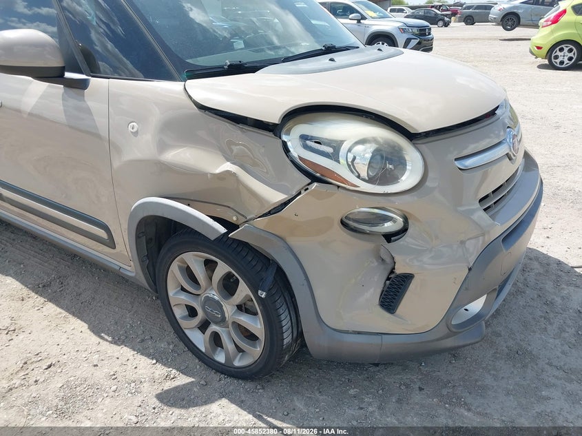 2014 FIAT 500L auction photo 6