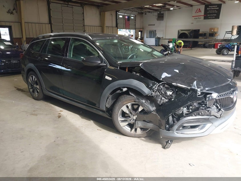 2018 BUICK REGAL TOURX auction photo 1