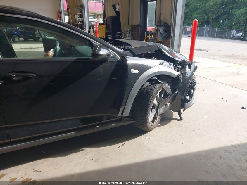 2018 BUICK REGAL TOURX auction photo 6