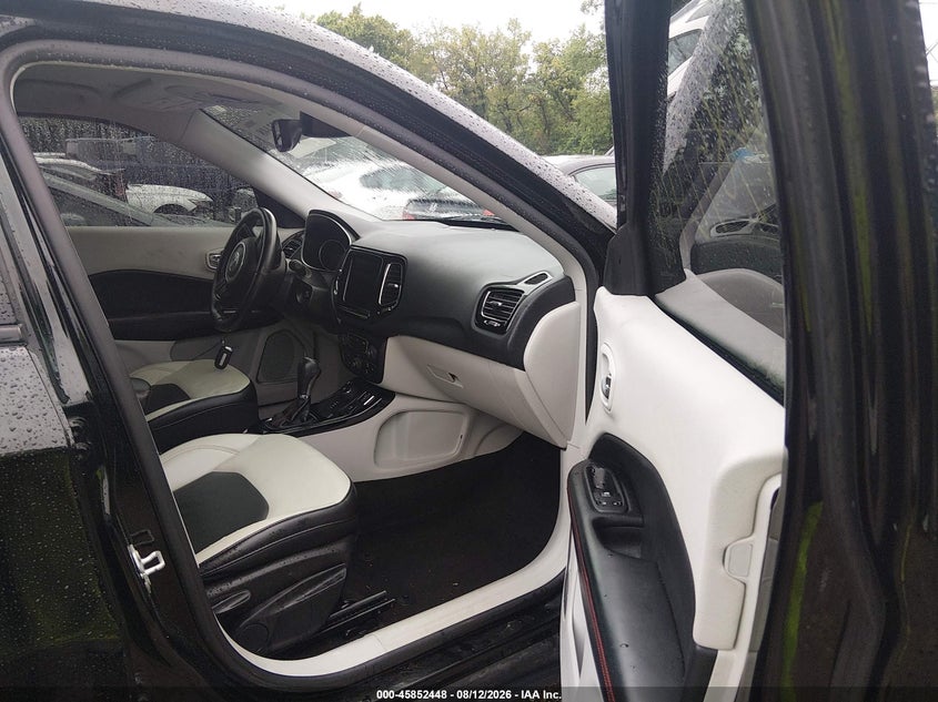 JEEP COMPASS 2018 VIN 3C4NJDCB5JT168695