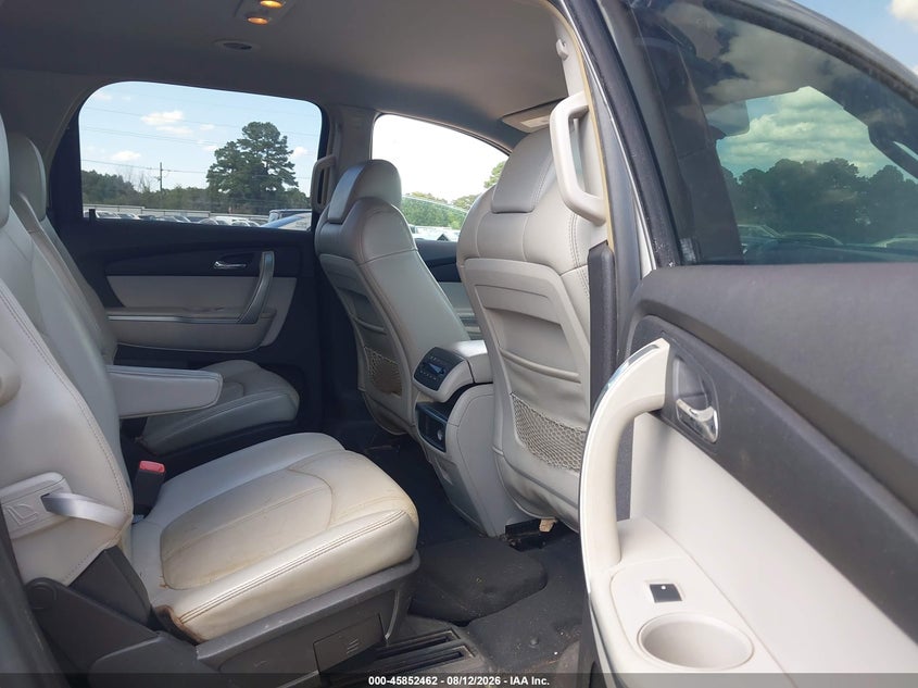2007 GMC ACADIA auction photo 8