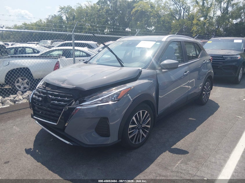 2022 NISSAN KICKS auction photo 2