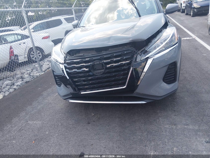 2022 NISSAN KICKS auction photo 6