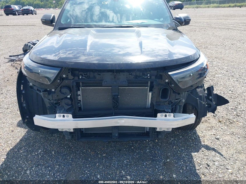 2023 FORD POLICE INTERCEPTOR UTILITY auction photo 6