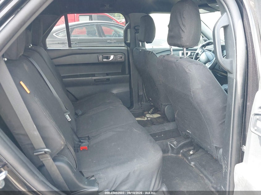 2023 FORD POLICE INTERCEPTOR UTILITY auction photo 8