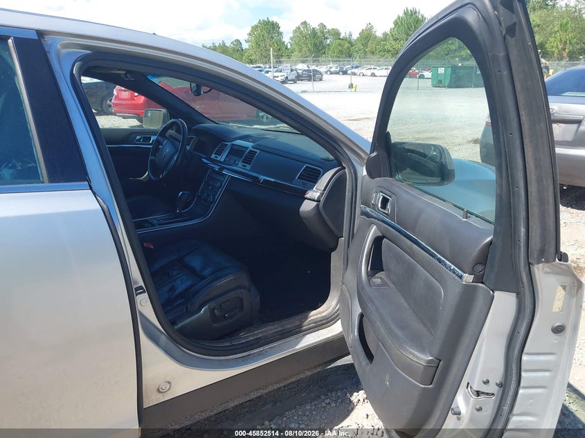 2010 LINCOLN MKS auction photo 5