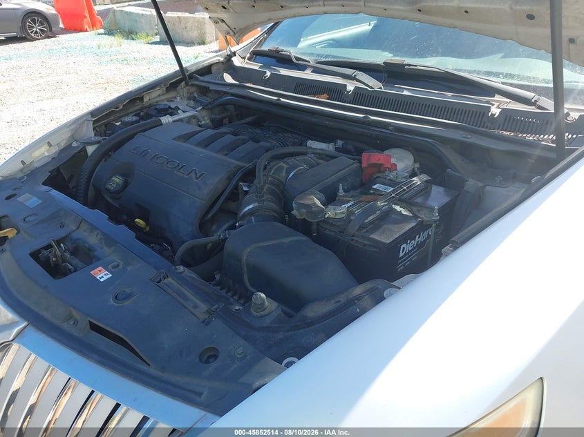 2010 LINCOLN MKS auction photo 6