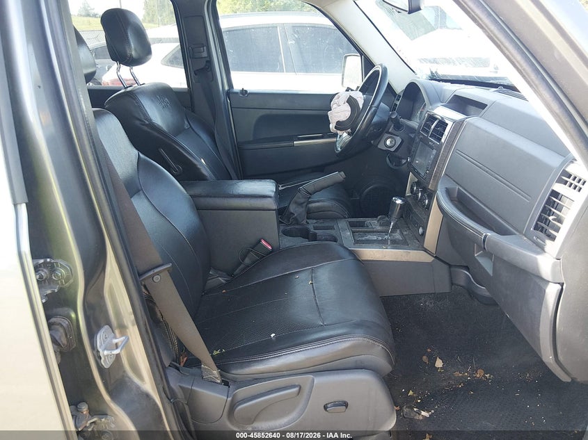 2012 JEEP LIBERTY auction photo 5