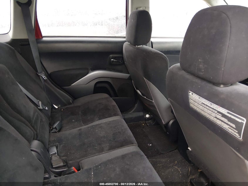 2012 MITSUBISHI OUTLANDER auction photo 8