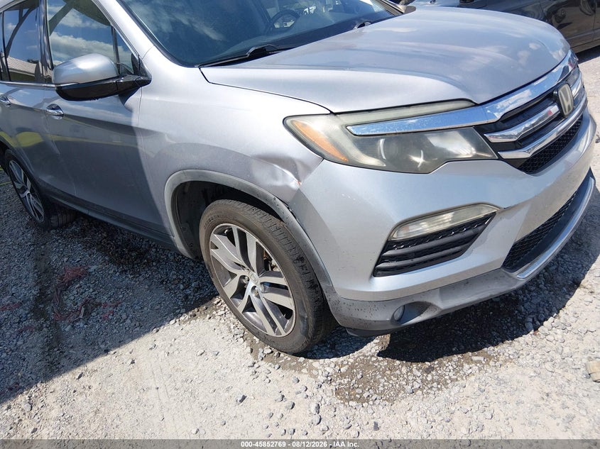 2017 HONDA PILOT auction photo 6