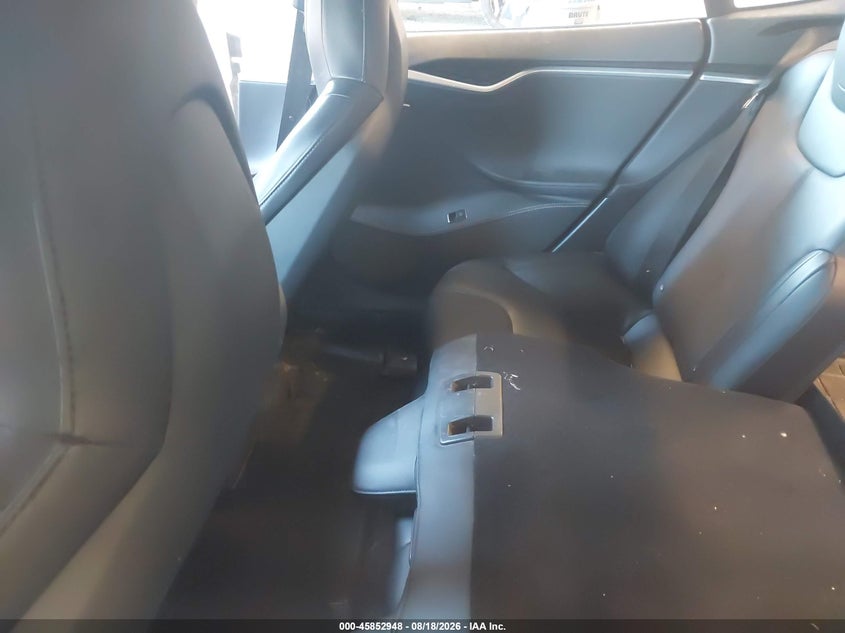 2015 TESLA MODEL S auction photo 8
