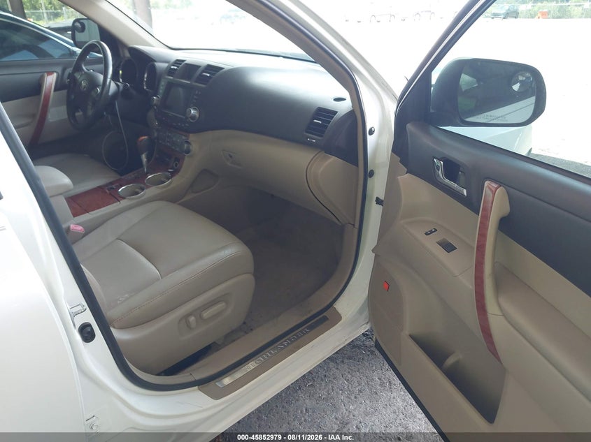 2010 TOYOTA HIGHLANDER auction photo 5