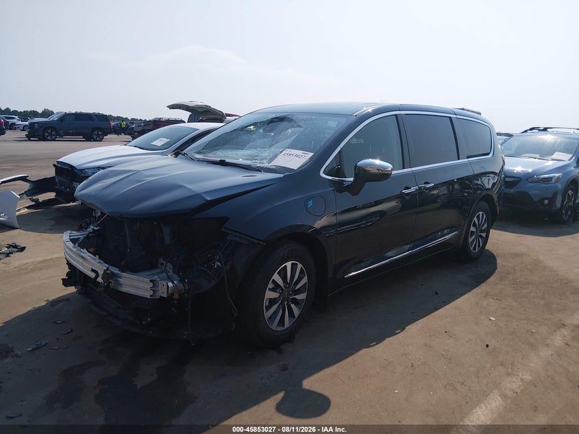 2022 Chrysler Pacifica, Front End, IAAI, VIN 2C4RC1S70NR223036 — photo 2