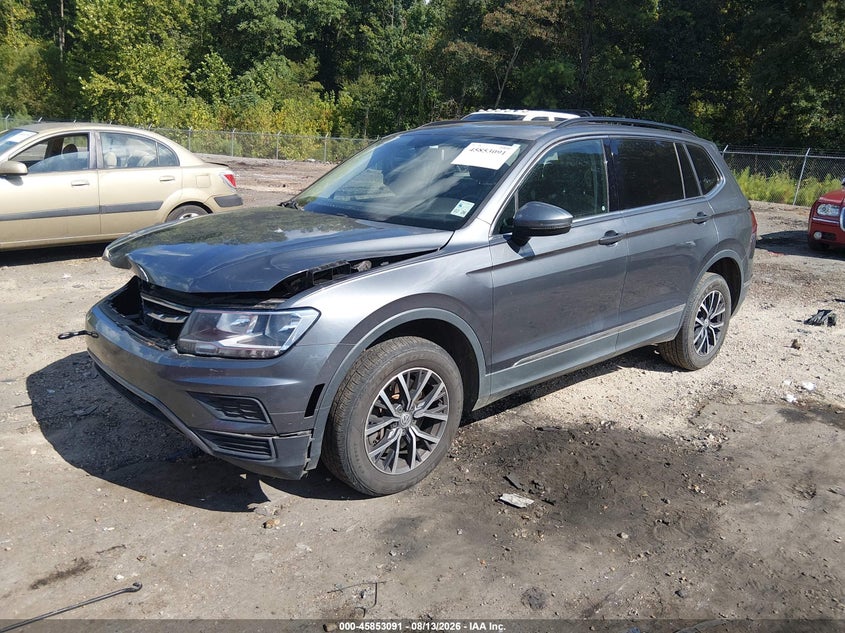 2020 VOLKSWAGEN TIGUAN auction photo 2