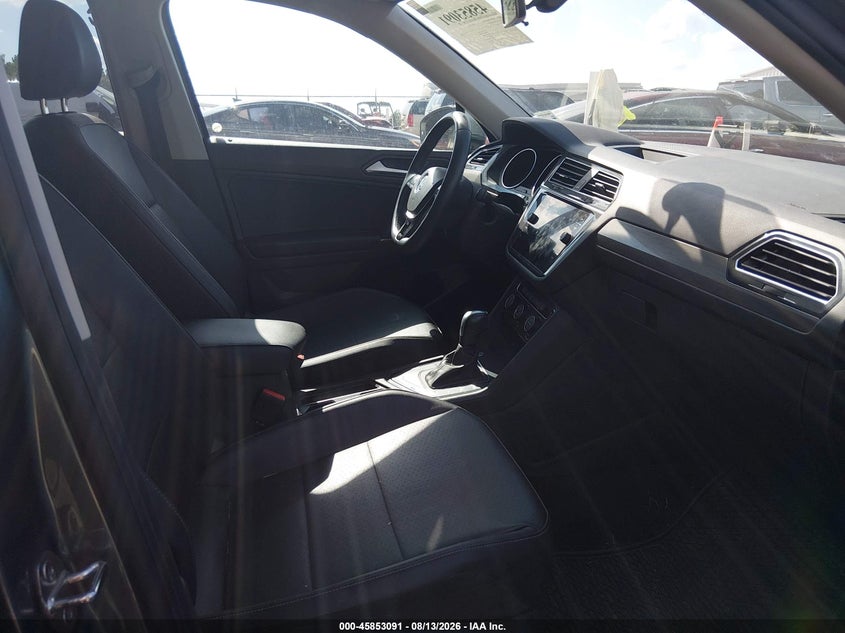 2020 VOLKSWAGEN TIGUAN auction photo 5