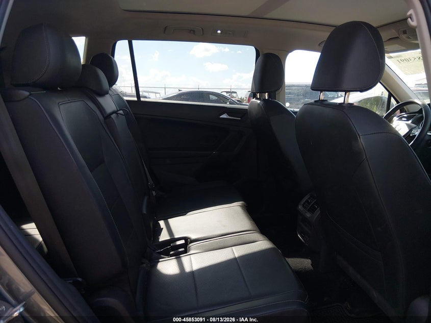 2020 VOLKSWAGEN TIGUAN auction photo 8
