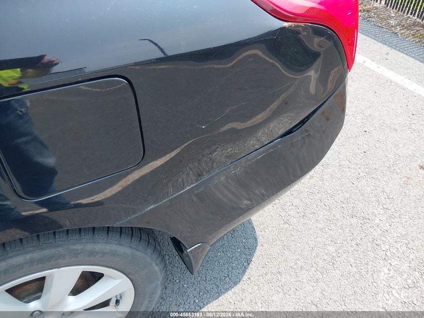 2012 NISSAN VERSA auction photo 6
