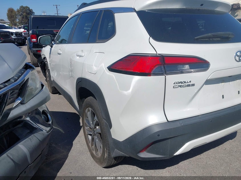 2023 TOYOTA COROLLA CROSS auction photo 3