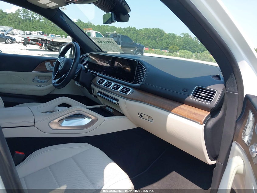 2025 MERCEDES-BENZ GLS 450 — zdjęcie 5