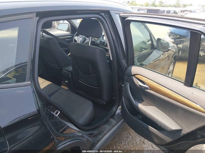 BMW X1 2013 VIN WBAVM1C59DVW43993