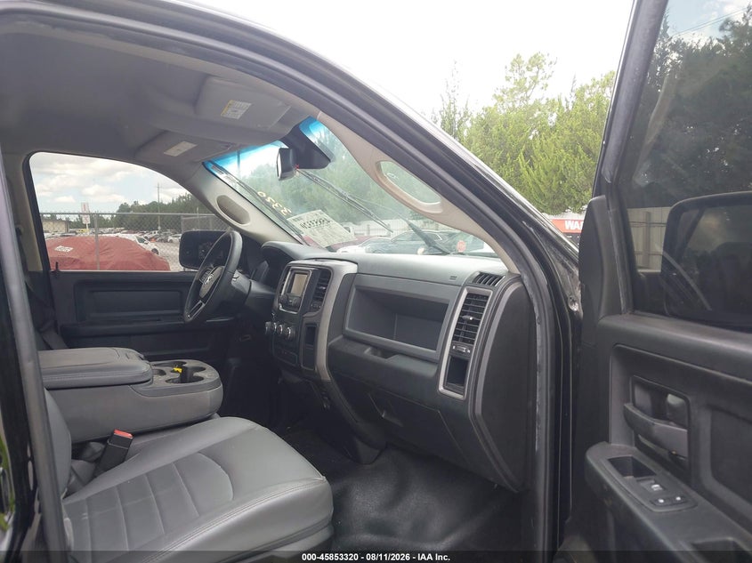 RAM 1500 CLASSIC 2019 VIN 1C6RR6FG8KS733237