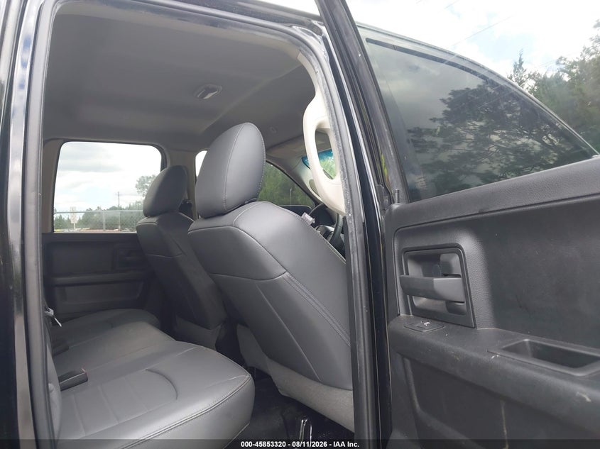 RAM 1500 CLASSIC 2019 VIN 1C6RR6FG8KS733237