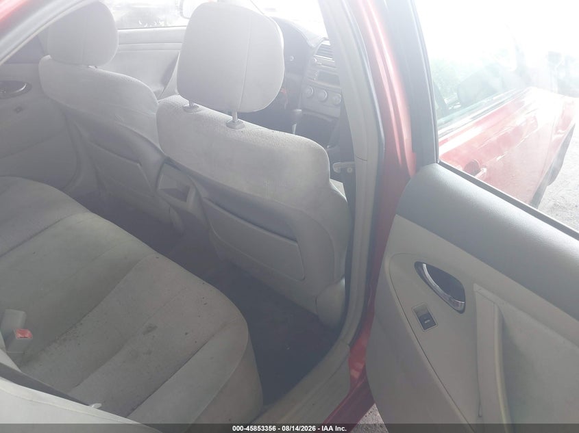 2011 TOYOTA CAMRY auction photo 8