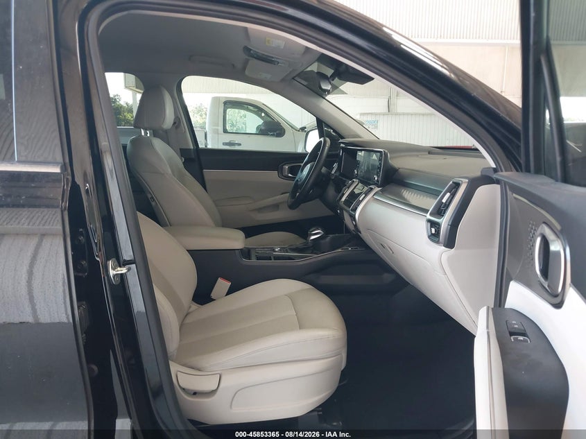 2022 KIA SORENTO auction photo 5