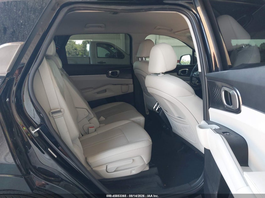 2022 KIA SORENTO auction photo 8