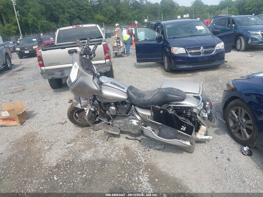 HARLEY-DAVIDSON FLHX 2007