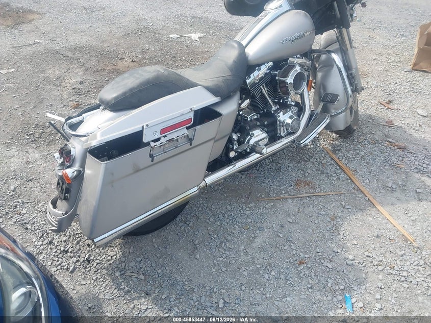 HARLEY-DAVIDSON FLHX 2007