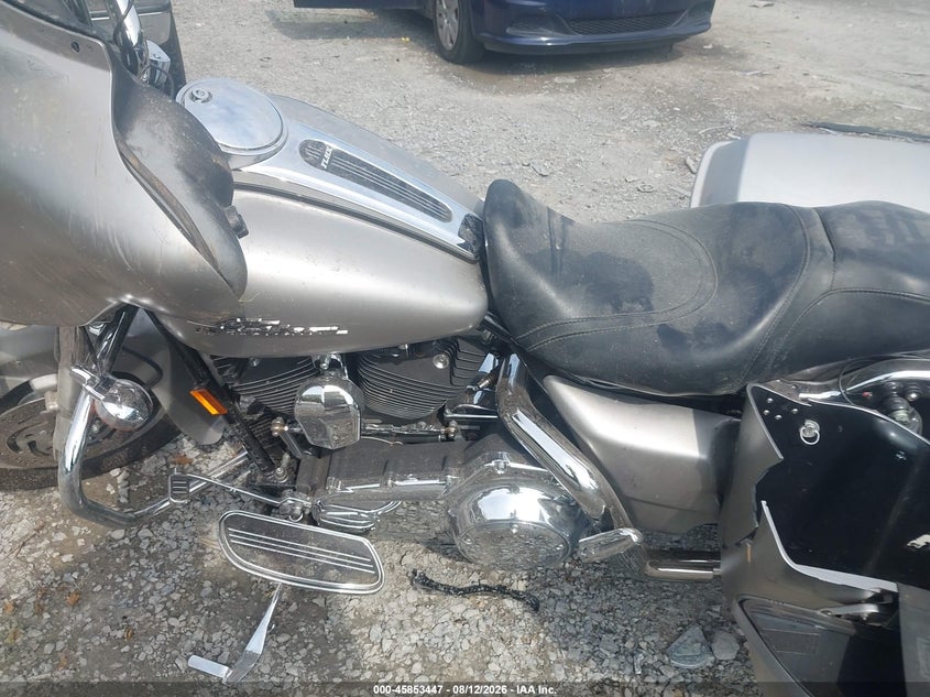 HARLEY-DAVIDSON FLHX 2007