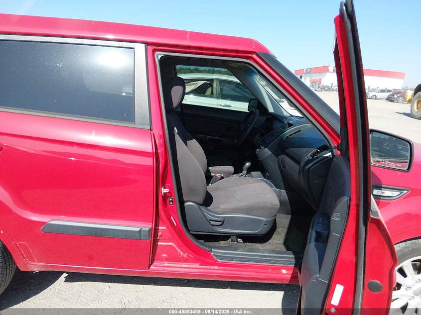 2013 KIA SOUL HATCHBACK 1.6L I-4 DI, DOHC, VVT, 138HP