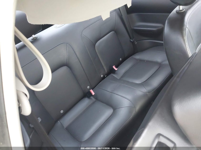 2009 VOLKSWAGEN BEETLE HATCHBACK 2.5L I-5 DOHC, VVT, 150HP
