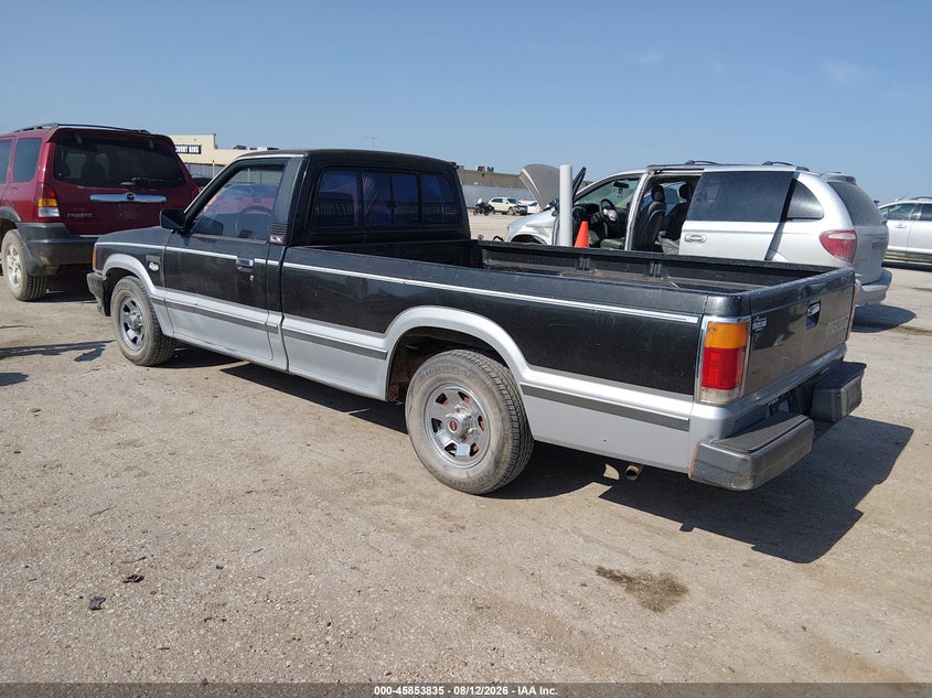 1987 MAZDA B2600 auction photo 3