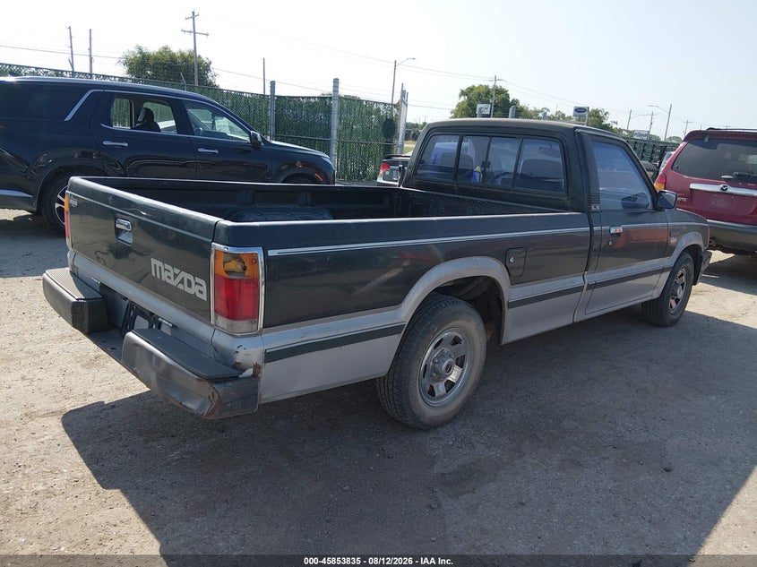 1987 MAZDA B2600 auction photo 4