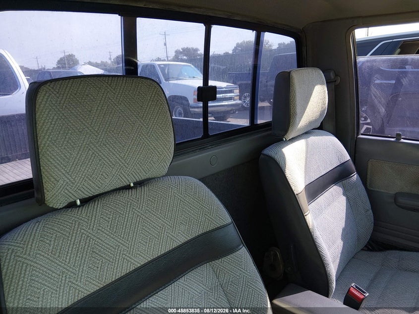 1987 MAZDA B2600 auction photo 8
