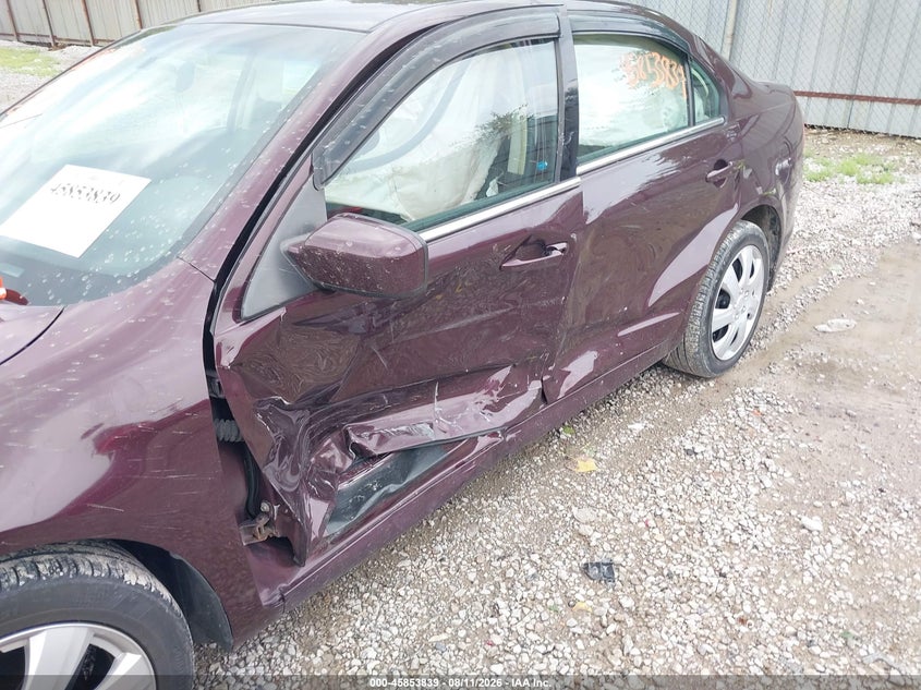 2011 FORD FUSION auction photo 6