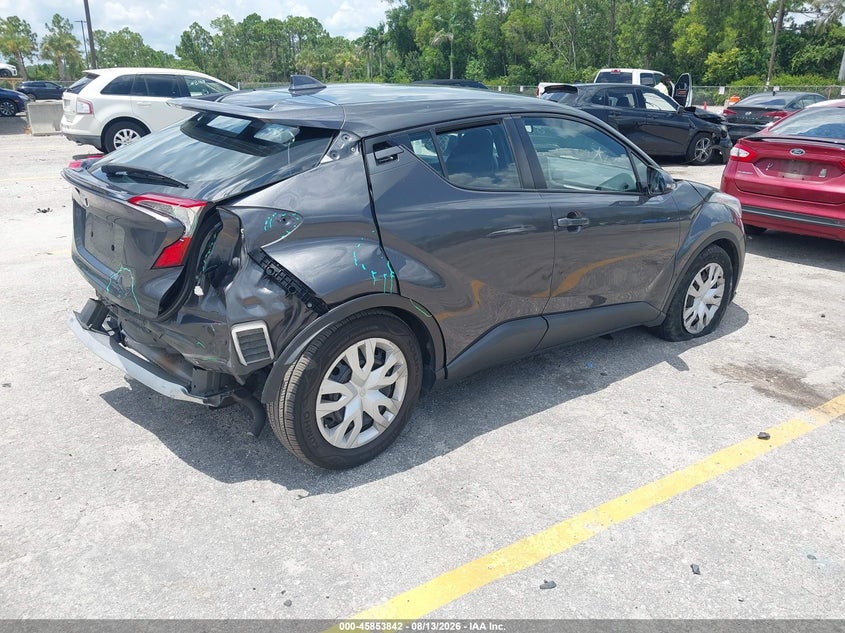2021 TOYOTA C-HR — zdjęcie 4