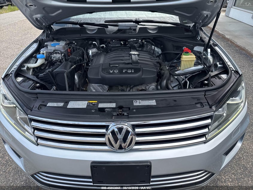 VOLKSWAGEN TOUAREG 2017 VIN WVGGF7BP8HD001557