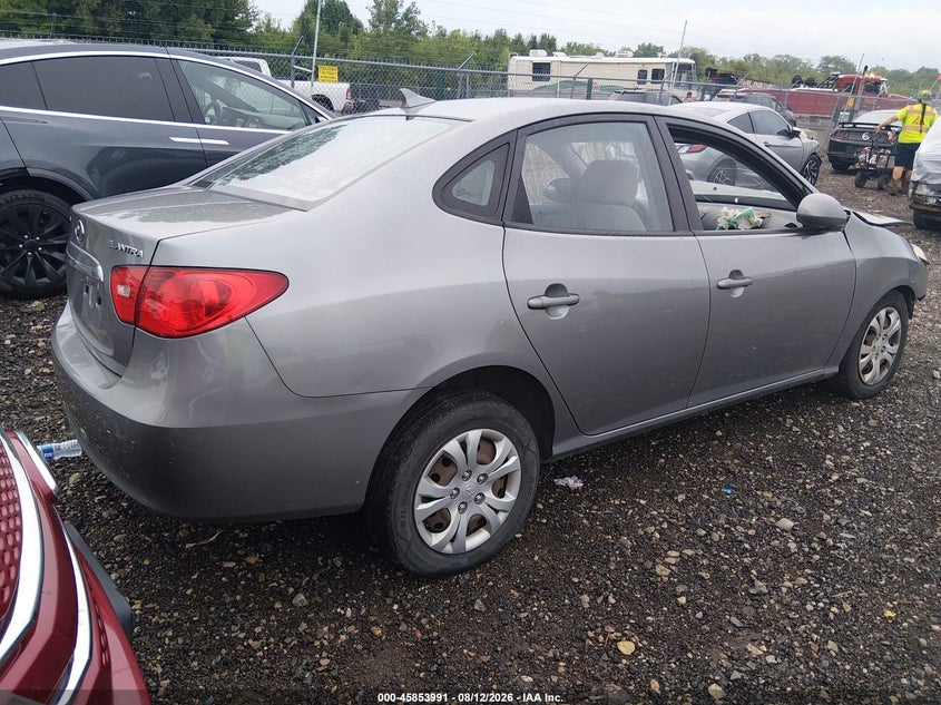 2010 HYUNDAI ELANTRA auction photo 4