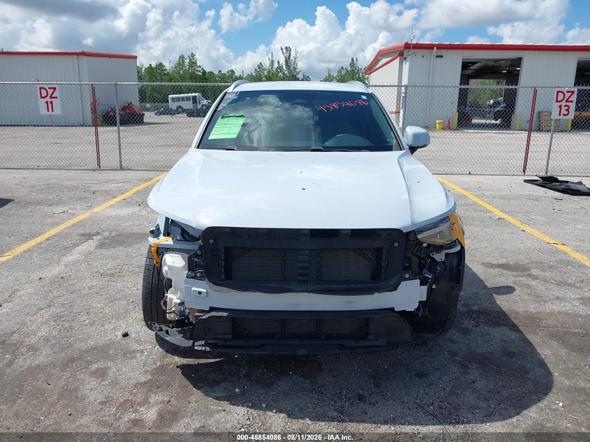 2024 VOLVO XC40 SPORT UTILITY VEHICLE 2.0L I-4 DI, DOHC, VVT, TURBO, 247HP